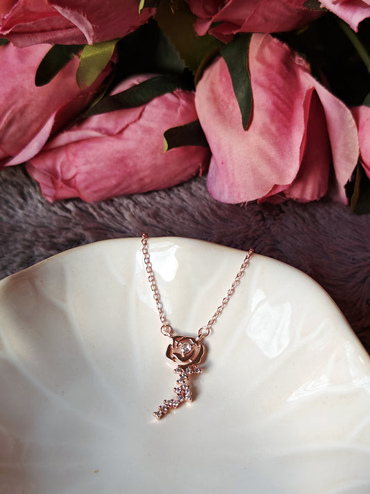 Champagne Sparkly Rose Necklace