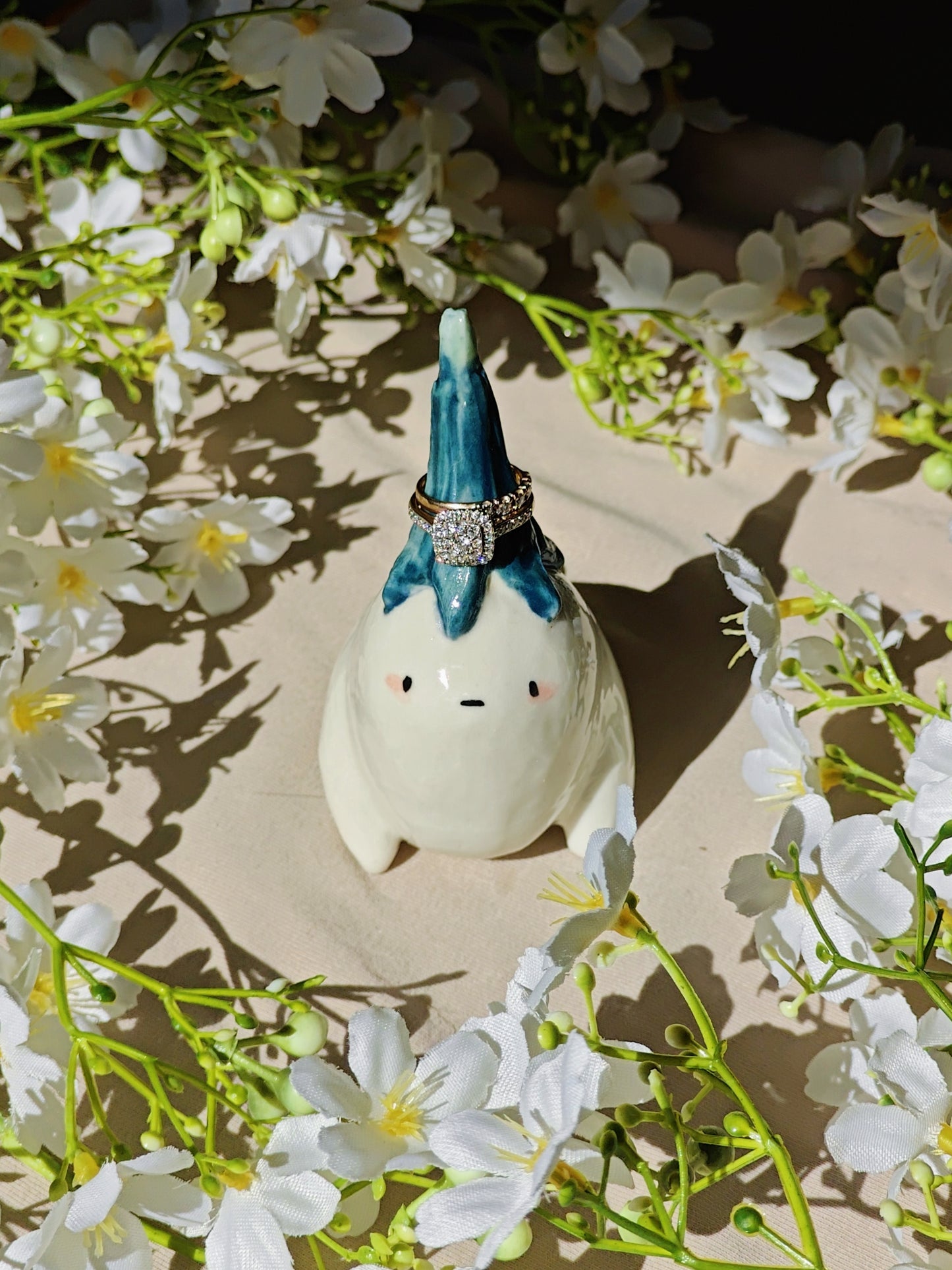 Flower Seal Ceramic Ring Holder
