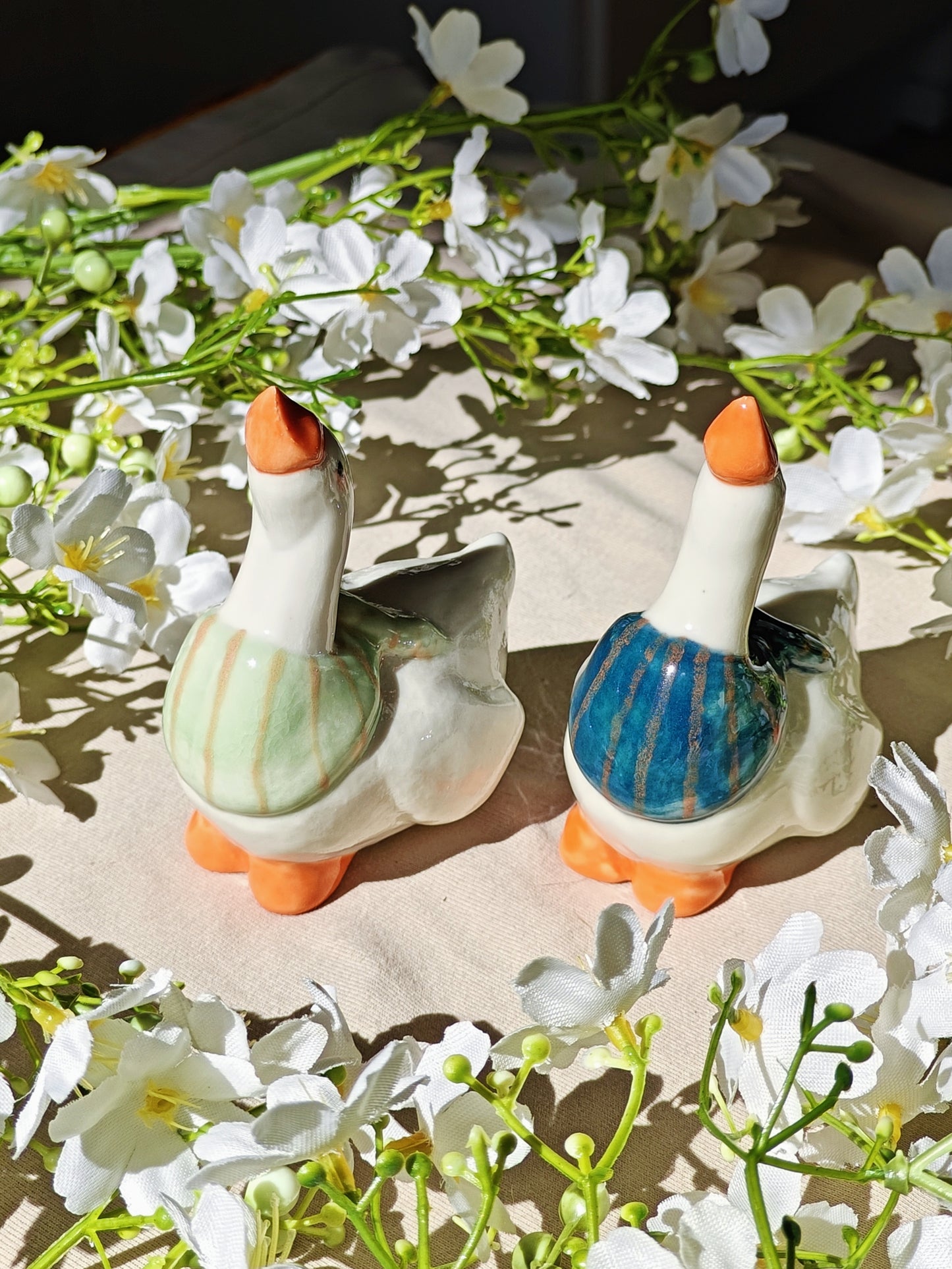 White Goose Ceramic Ring Holder