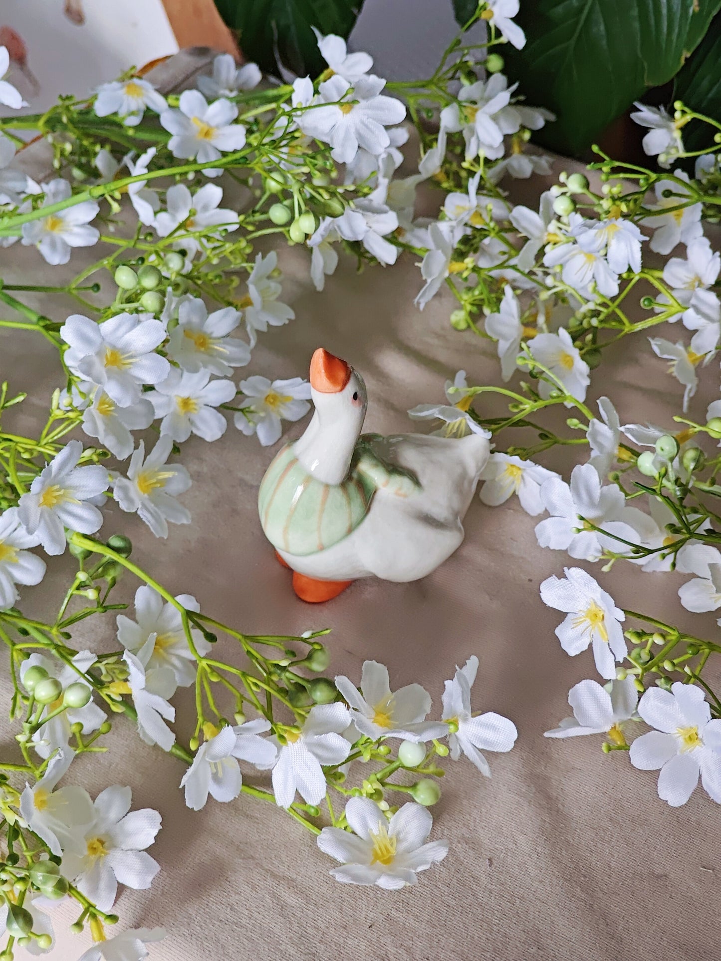 White Goose Ceramic Ring Holder